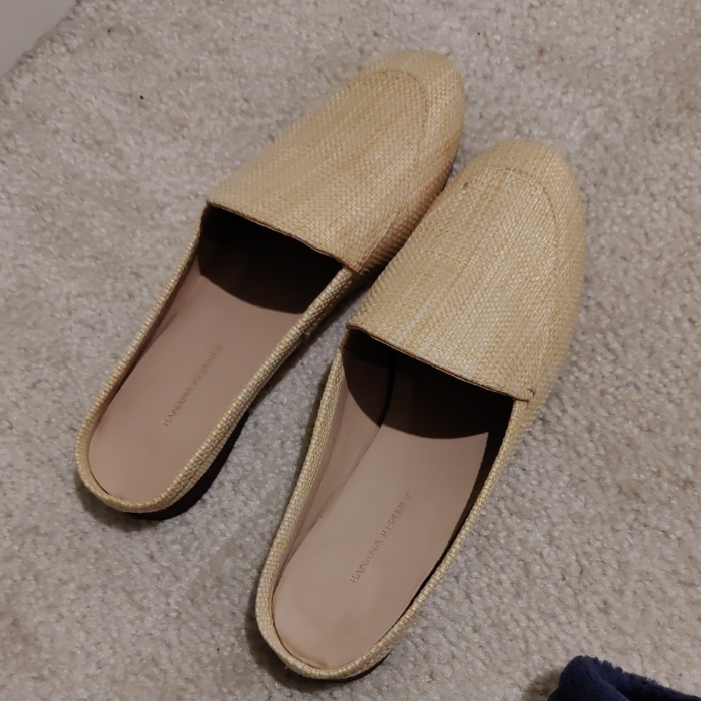 New! Banana Republic Demi Slide N Mules Women's Beige Slip-On Loafers Sz 8